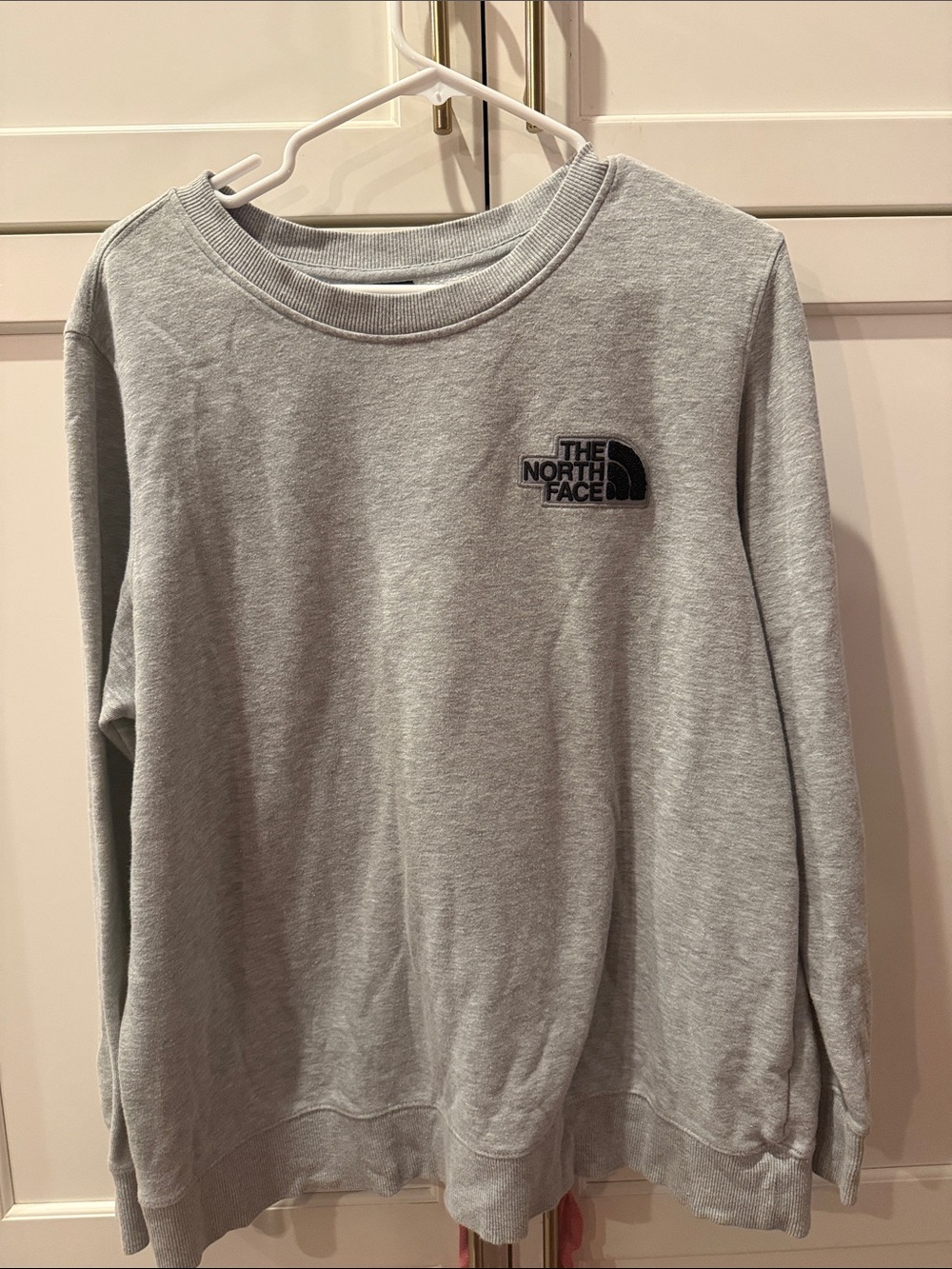 The North Face Light Grey Crewneck Sweatshirt with Chest Logo XL